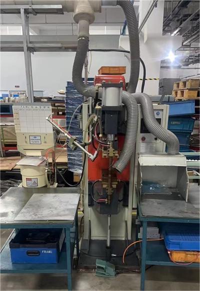 14、自動焊接機.jpg